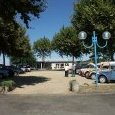 Un beau parc de stationnement